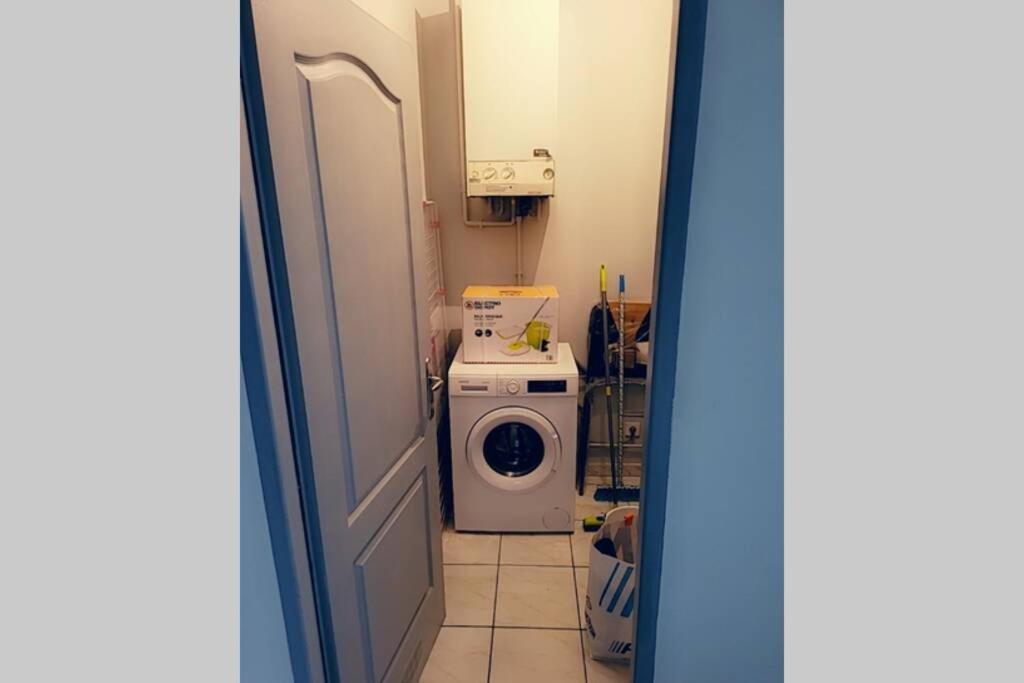 le T3 à 600mètre du vieux port proche de la gare Apartamento Marselha Exterior foto