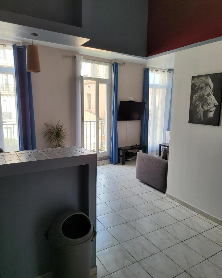 le T3 à 600mètre du vieux port proche de la gare Apartamento Marselha Exterior foto